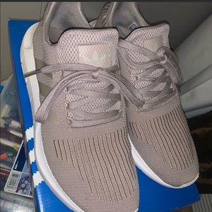 adidas swift run 9.5